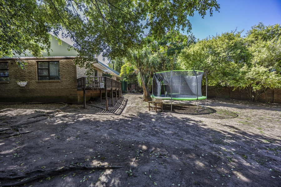 4 Bedroom Property for Sale in Nahoon Valley Park Eastern Cape